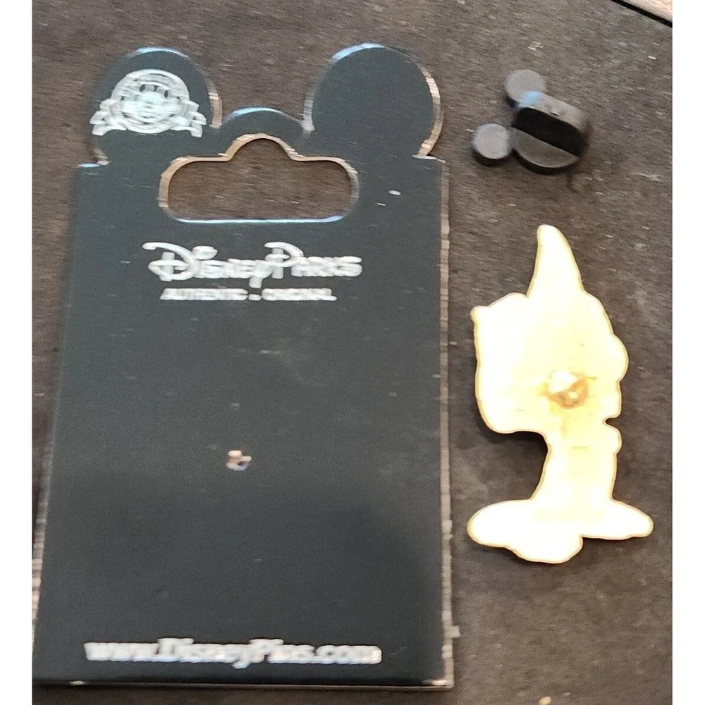 Disney Pin Fantasia Sorcerer's Apprentice Hat‎ Golden Mickey 00001